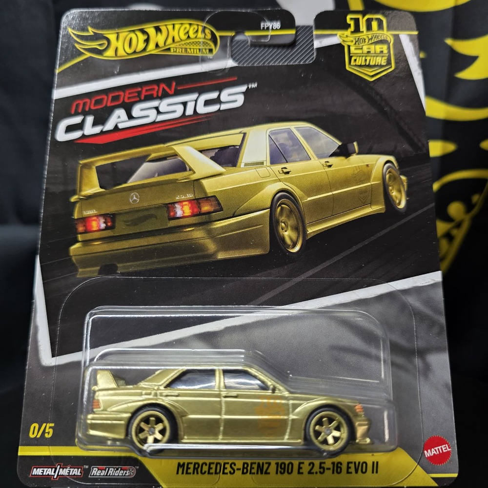 2026 Hot Wheels Modern Classics Mercedes-Benz 190 E Evo II Gold Chase 0/5 JKF18